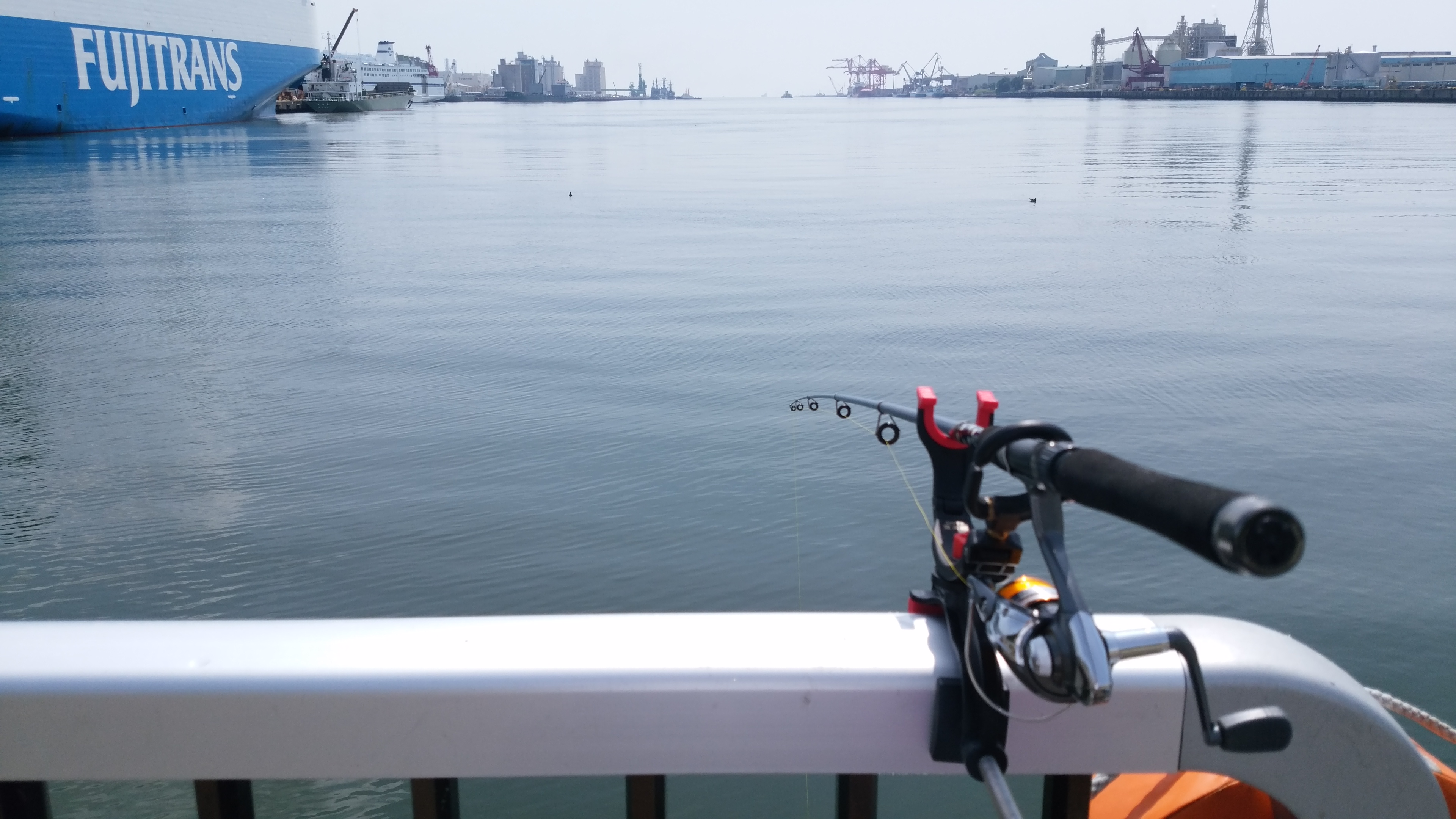 仙台港でサビキ ヘチ釣り ファミリー向け釣り公園は誰でも簡単に釣れる 貧乏釣り部員五時レンジャー